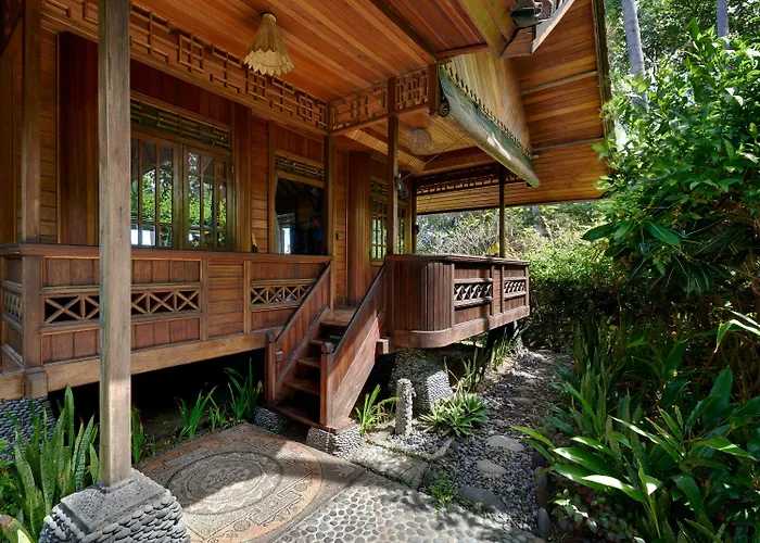 Bay Hideaway